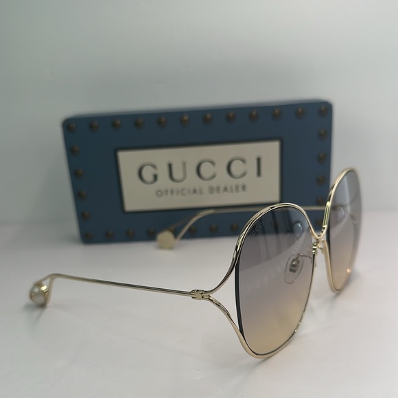 New - Authentic Clear GUCCI OVERSIZED SUNGLASSES - Picture 5 of 17